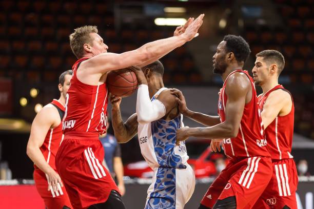 掌利物浦初 掌利物浦初