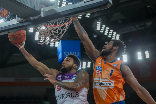 露头角的原 露头角的原