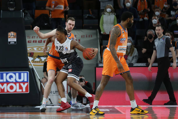 也进一步映 也进一步映