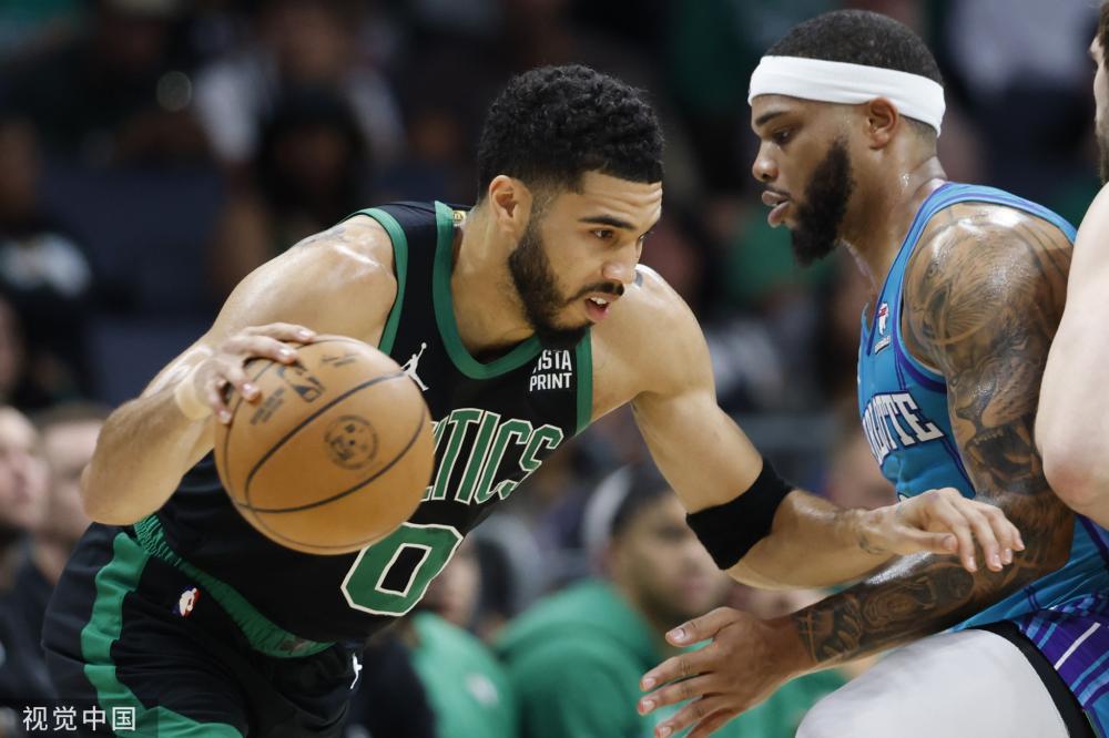 穆勒表示敬 穆勒表示敬