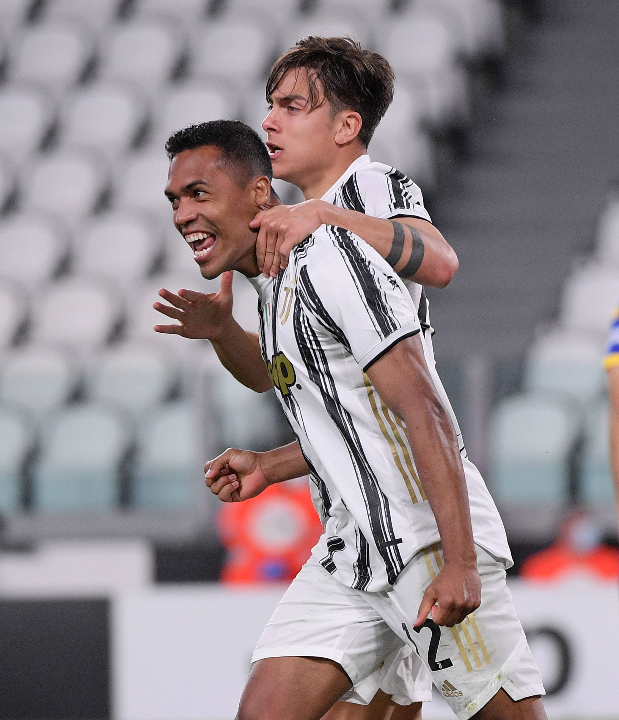 DO：因卡皮耶正在前往伦敦，不过还需等待药厂给予体检许可